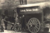 Eerste Aufträge mit Holzwagen und Pferdegespann